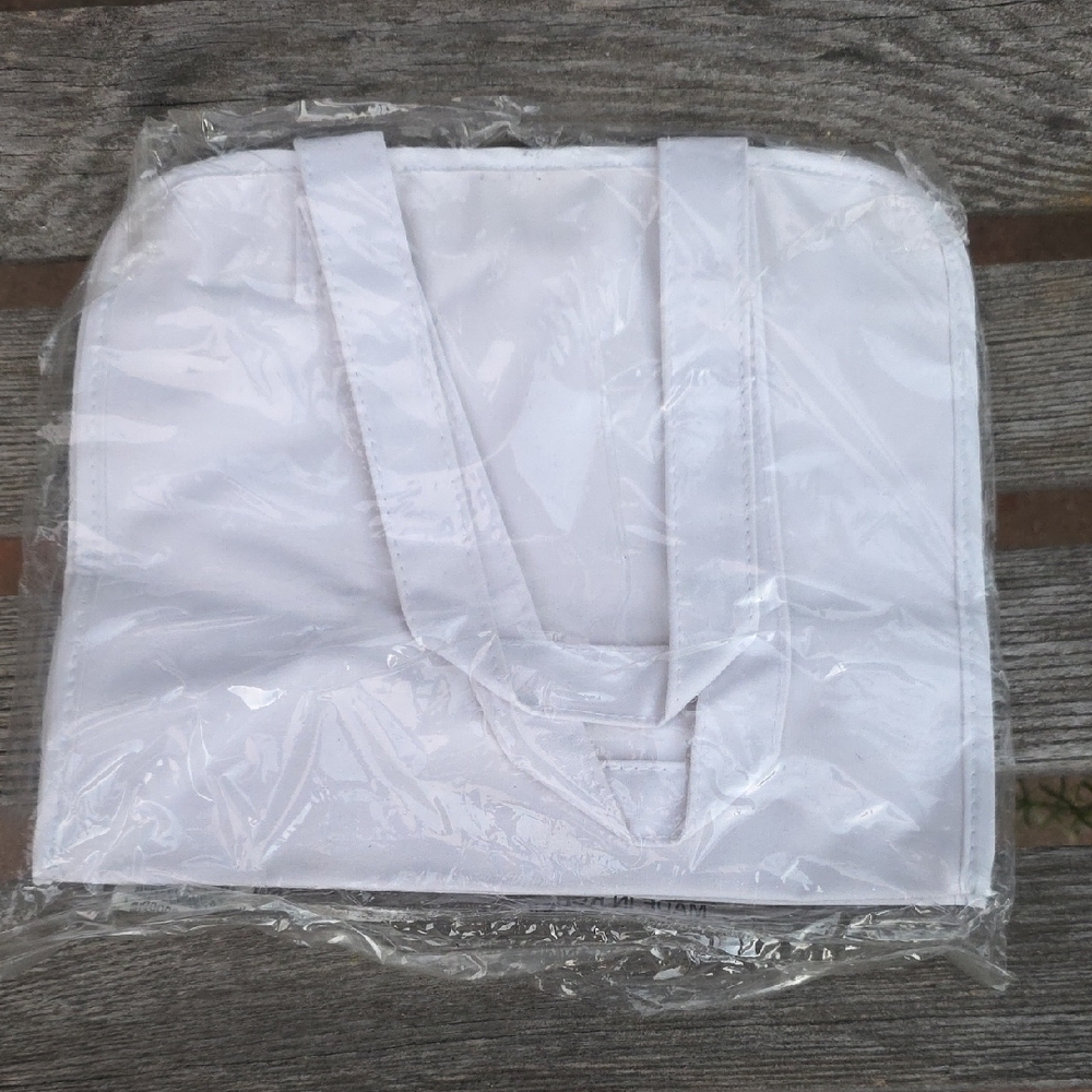 Out & About with Pooh White Canvas Tote - Picture 2 of 2